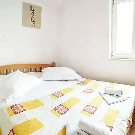 Sea View Javor Apartment *